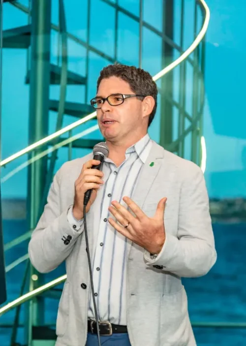 event-photography-speakers-institute-boat-party-10-scaled